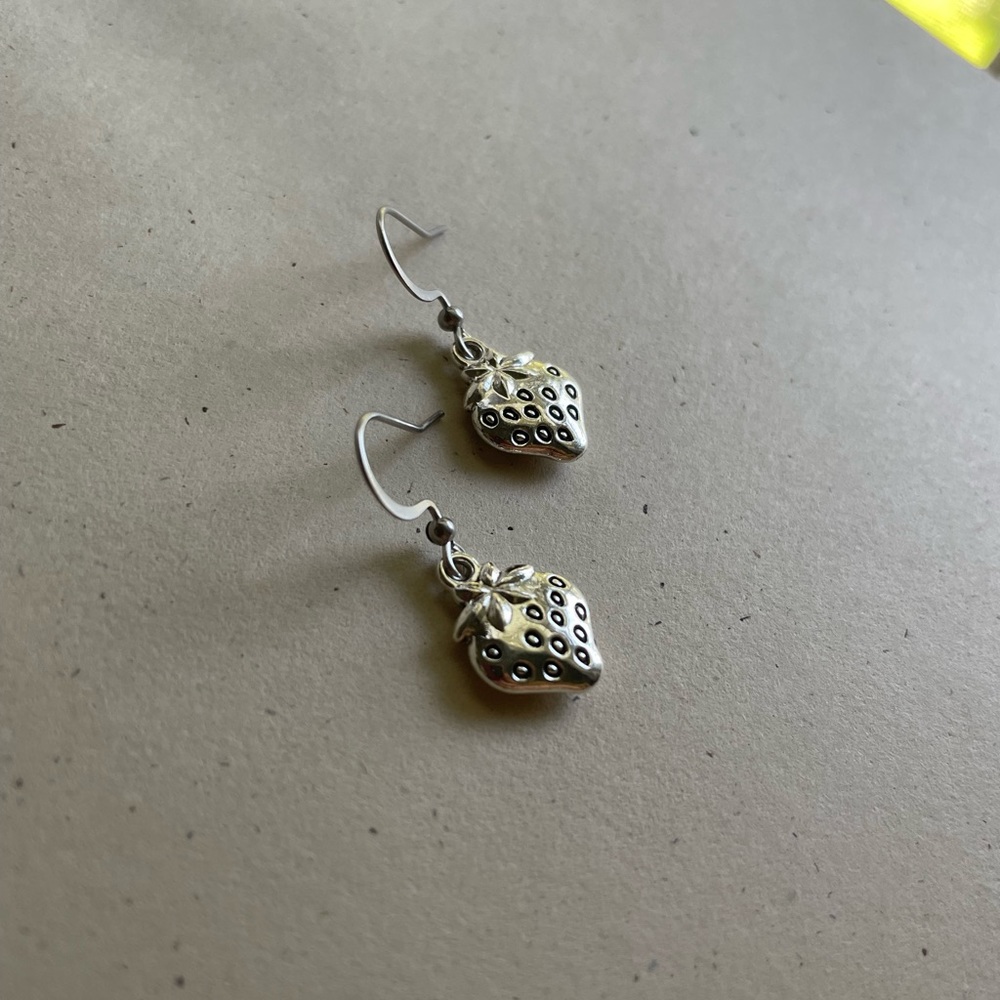 Silver Strawberry Dangle Earrings - Picture 2 of 4